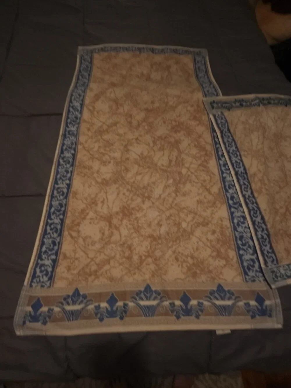 Vintage 1990s Fieldcrest Royal Velvet Terry Cloth Hand Towel and Bath Towel